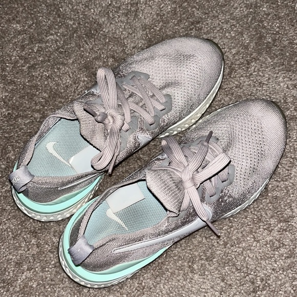 Worn Nike Epic React women’s sneakers size 9 - Picture 5 of 6
